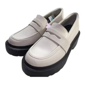 wild fable woman's platform white loafers size 8.5 and memory foam NEW